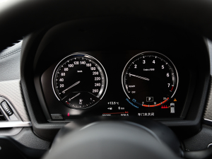 2021xDrive25i M\(yn)b п؅^(q)