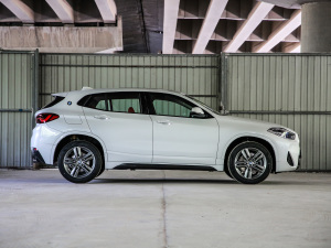 2021sDrive25i M\(yn)(dng)b w^