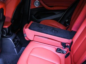 2021sDrive25i M\(yn)(dng)b g