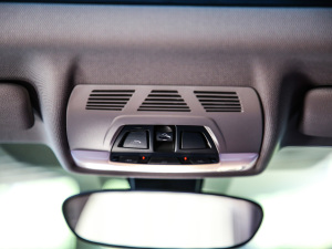 2021sDrive25i M\(yn)(dng)b g