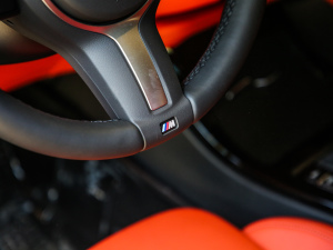 2021sDrive25i M\b п؅^(q)