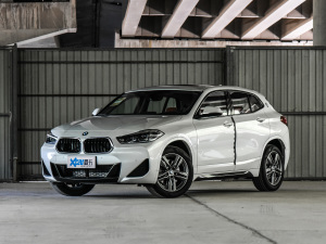 2021款sDrive25i M运动套装 左前45度