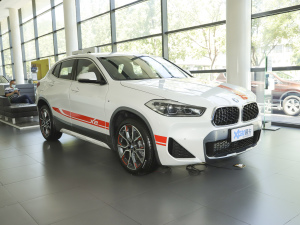 2021sDrive25i hâ w^