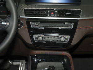 2021sDrive25i hâ {{