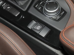 2021sDrive25i hâ v܇Ƅ