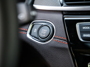 2021xDrive25i ҹ п؅^