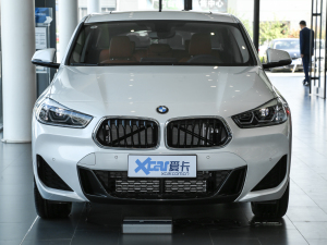 2021款改款 sDrive25i M运动套装 正前