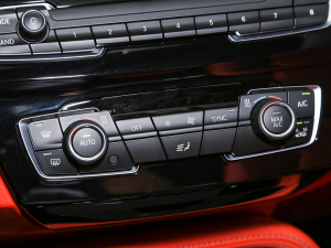 2021Ŀ sDrive25i M\b {{