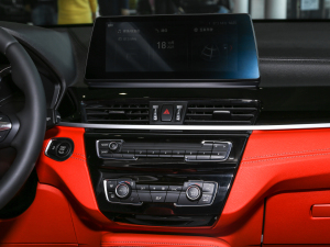 2021Ŀ sDrive25i M\b п_