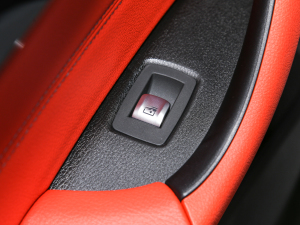 2021Ŀ sDrive25i M\b ܇ƅ^