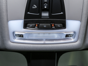 2021Ŀ sDrive25i M\b п؅^