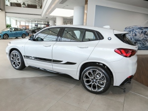 2021Ŀ xDrive25i ҹ w^