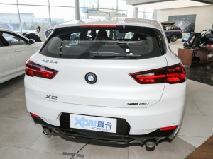 2021Ŀ xDrive25i ҹ w^