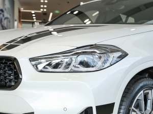 2021款改款 xDrive25i 曜夜版 大灯