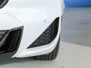 2021Ŀ xDrive25i ҹ ^