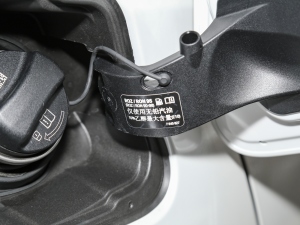 2021Ŀ xDrive25i ҹ ^