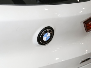 2021Ŀ xDrive25i ҹ ^