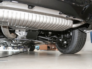 2021Ŀ xDrive25i ҹ ^