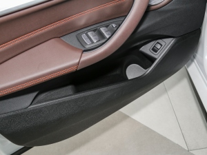 2021Ŀ xDrive25i ҹ ǰTg