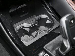 2021Ŀ xDrive25i ҹ ǰű