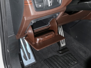 2021Ŀ xDrive25i ҹ g