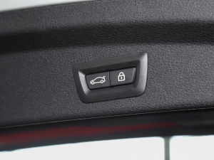 2021Ŀ xDrive25i ҹ g