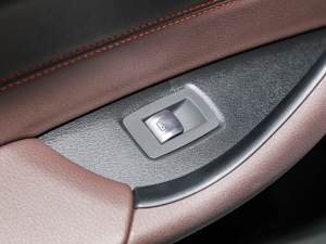 2021Ŀ xDrive25i ҹ ܇ƅ^