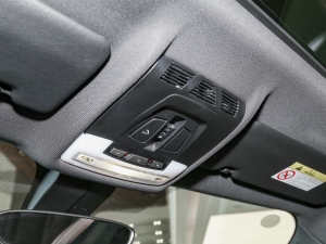 2021Ŀ xDrive25i ҹ п؅^