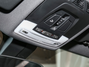 2021Ŀ xDrive25i ҹ п؅^