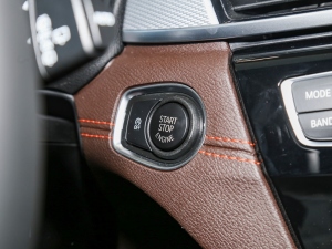 2021Ŀ xDrive25i ҹ п؅^