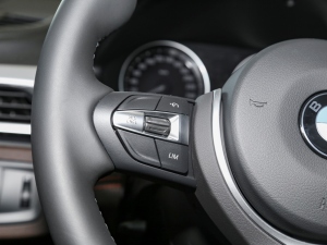 2021Ŀ xDrive25i ҹ п؅^