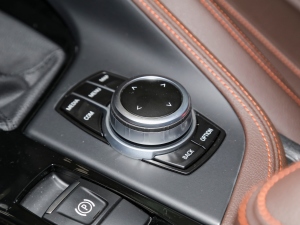 2021Ŀ xDrive25i ҹ п؅^