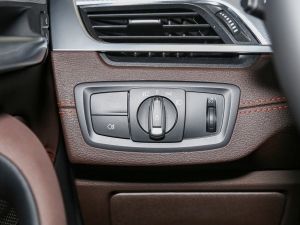 2021Ŀ xDrive25i ҹ п؅^