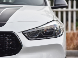 2021Ŀ sDrive25i ҹ  ^