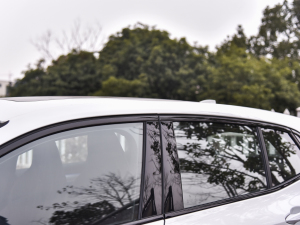 2021Ŀ sDrive25i ҹ  ^