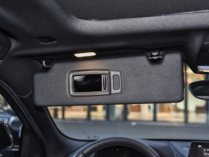 2021Ŀ sDrive25i ҹ  ꖰ壨