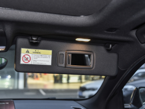 2021Ŀ sDrive25i ҹ  ꖰ壨ң