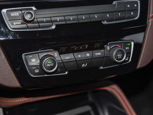 2021Ŀ sDrive25i ҹ  {(dio){(dio)(ji)