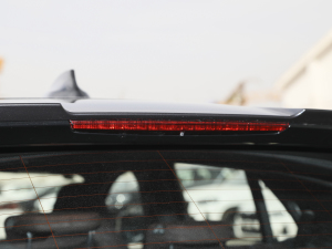 2021Ŀ sDrive25i hâ  (ji)^