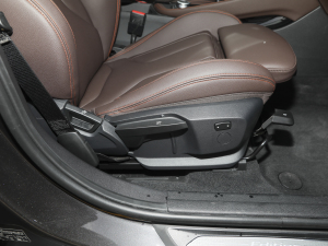 2021Ŀ sDrive25i hâ  g