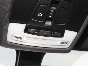 2021Ŀ sDrive25i hâ  п؅^