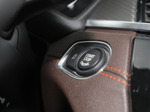 2021Ŀ sDrive25i hâ  п؅^