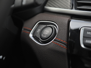 2021Ŀ sDrive25i hâ  п؅^