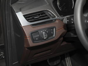 2021Ŀ sDrive25i hâ  п؅^