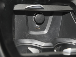 2021Ŀ sDrive25i hâ  п؅^