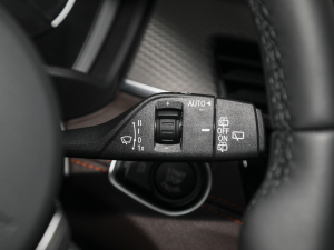 2021Ŀ sDrive25i hâ  п؅^