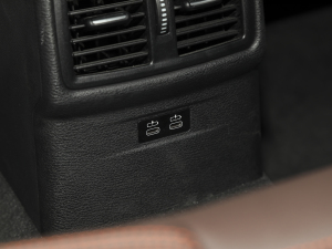 2021Ŀ sDrive25i hâ  п؅^