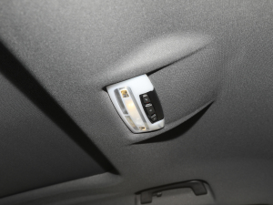 2021Ŀ sDrive25i hâ  п؅^