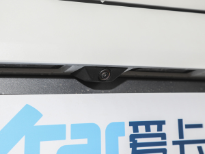 2021Ŀ sDrive25i MԽҰb ^