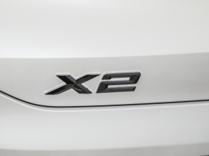 2021Ŀ sDrive25i MԽҰb ^